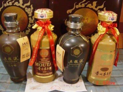 吕梁喝剩的茅台酒空瓶回收,定制版茅台酒回收电话 相关图片