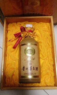 来宾虎年茅台酒空瓶子回收全国收购瓶子 相关图片