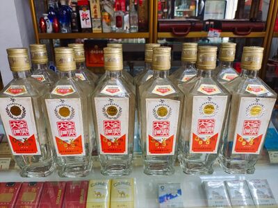 承德有回收名酒老酒回收名酒回收茅台酒回收的店地址电话 相关图片