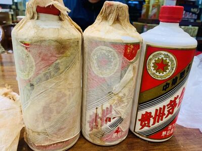 广元苍溪90年代茅台酒五粮液剑南春现在的回收价 相关图片