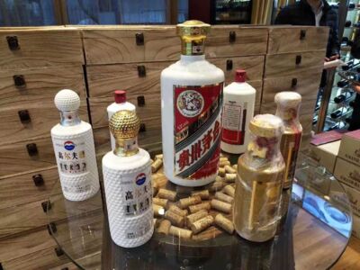 阳朔回收年份威士忌酒瓶子