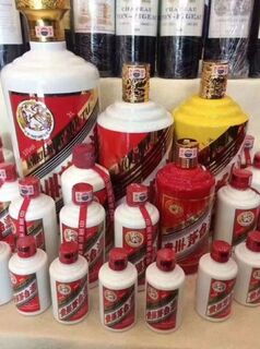 盐亭李察酒瓶回收-回收免费鉴定洋酒,支持邮寄 相关图片
