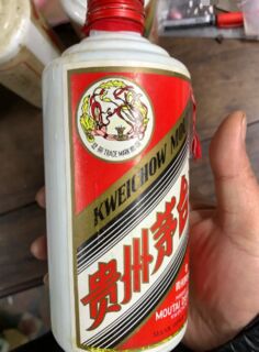 张家口下花园三十年茅台酒瓶电话-高价回收定制版茅台酒 相关图片