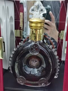 鹤壁回收兔年的茅台酒瓶子-上门回收茅台酒回收的地址 相关图片