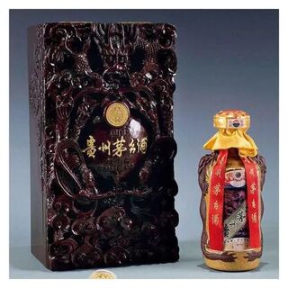 西安洋酒红酒回收,茅台酒瓶摆件回收 相关图片