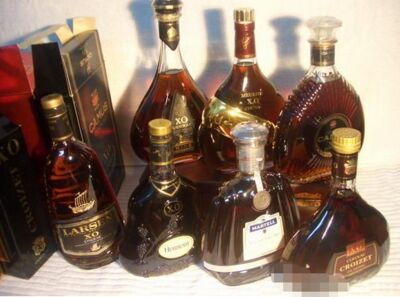 常德马年茅台酒瓶回收定制茅台酒电话 相关图片
