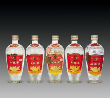张家界上门回收老酒 回收飞天茅台酒电话 相关图片