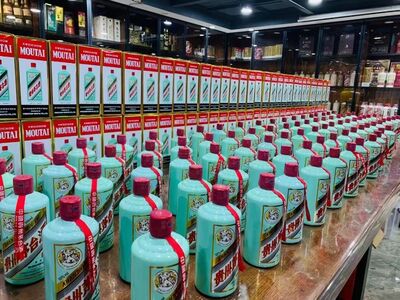 包头土右旗回收各种茅台酒-收购珍品五粮液-联系电话地址 ͼƬ