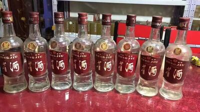 赤峰市高价回收茅台酒名酒老酒 相关图片