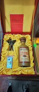 阿拉善高价回收茅台15年-茅台30年酒瓶 相关图片