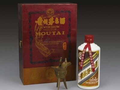 珠海金湾飞天茅台酒回收 马爹利XO洋酒瓶回收店 相关图片