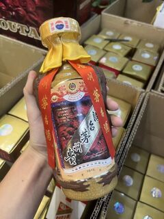 巴彦淖尔回收烟酒礼品 回收五粮液 剑南春 名酒回收 相关图片