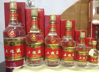 七台河高价回收茅台纪念日茅台酒瓶15年礼盒茅台酒回收电话 相关图片