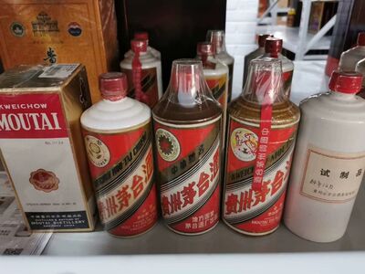 密云高价回收年份茅台酒瓶回收名酒老酒电话