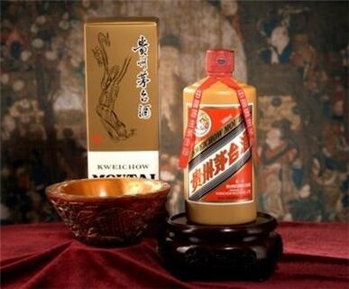 聊城路易十三洋酒瓶回收,名酒冬虫夏草燕窝礼品回收