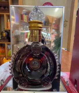 济南大量回收80年茅台酒,八十年五粮液的回收电话 相关图片