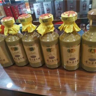 大柴旦行委飞天茅台酒瓶回收电话 回收冬虫夏草商行 相关图片